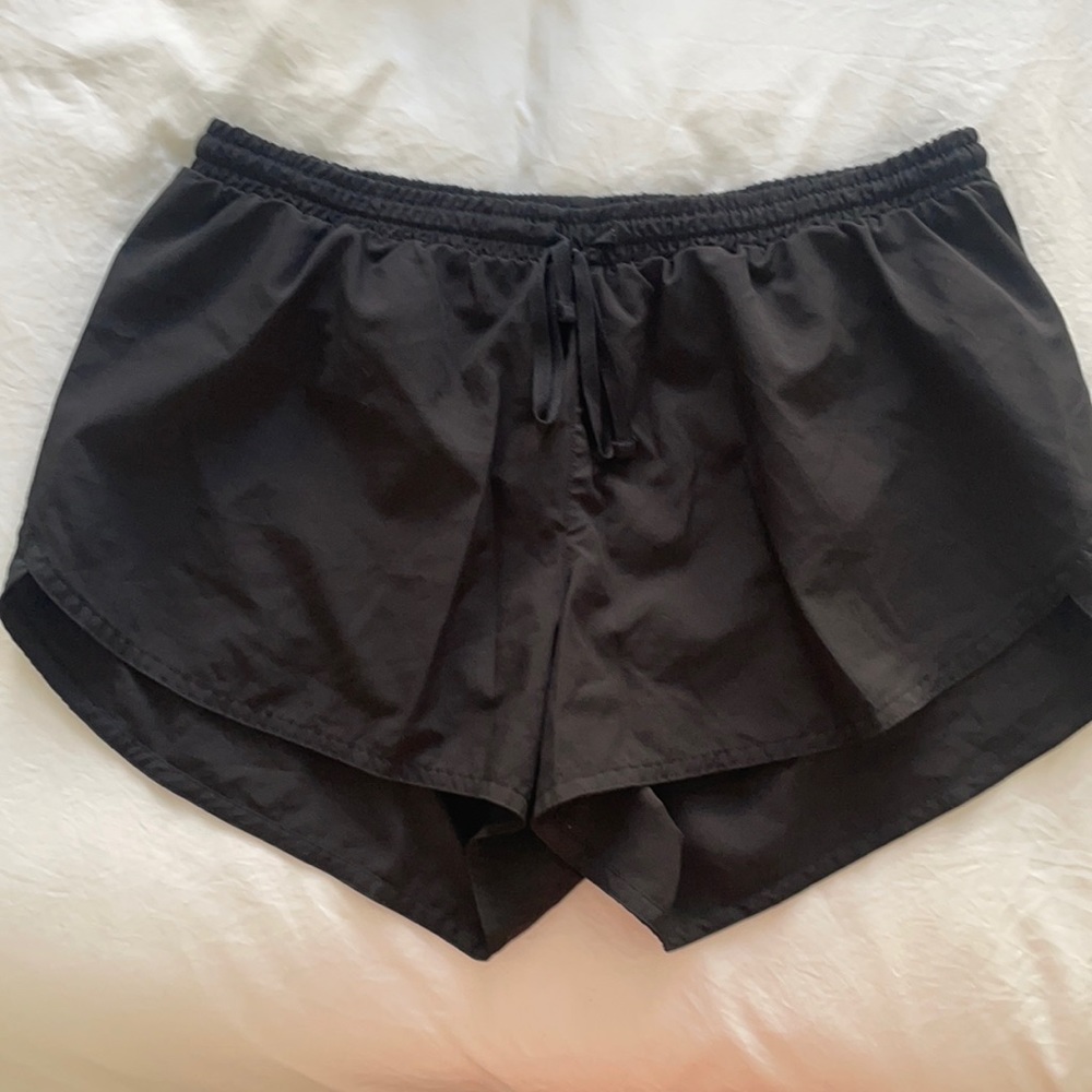 Black old navy active shorts
